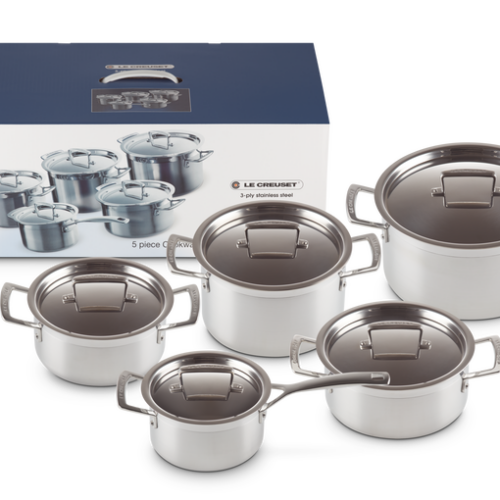 LeCreusetMagnetikpannenset5delig.png Le Creuset Magnetik 5-delige RVS pannenset met deksels