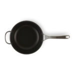 LeCreusetSignature3-plysauteuseantikleef24cm32C3ltrmettegengreep-3.jpg