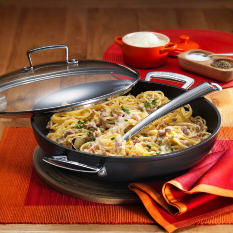 LeCreusetprovencaalsepan30cm32C60ltrincl.glasdeksel-1.jpg LeCreusetprovencaalsepan30cm32C60ltrincl.glasdeksel-1.jpg