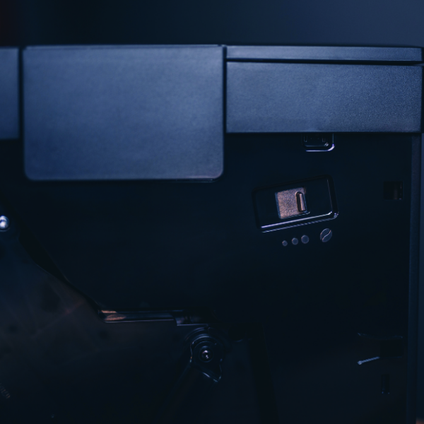 Nivonakoffiemachine560Wit-chroom-5.png Nivonakoffiemachine560Wit-chroom-5.png