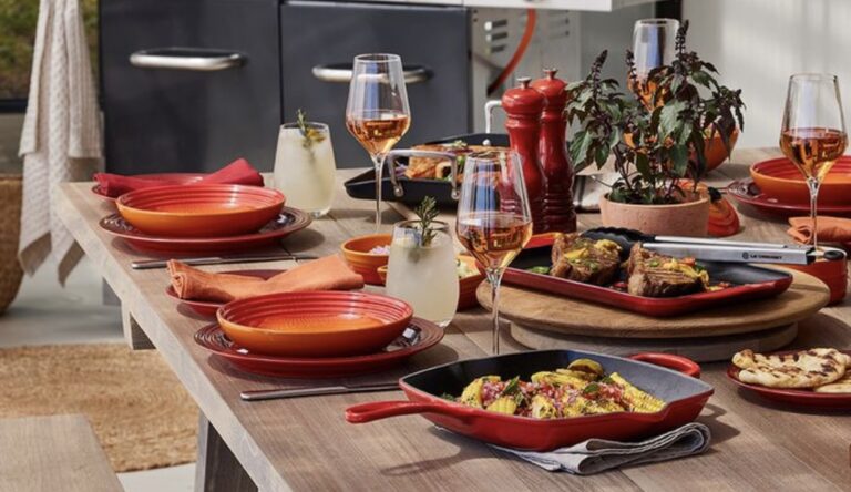 Koken met gietijzer: waarom Le Creuset onmisbaar is in elke keuken