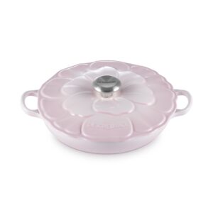 Le Creuset campagnard braadpan met bloem motief