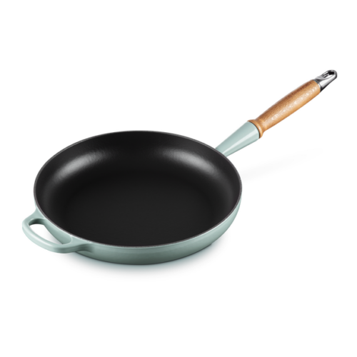 koekenpan gietijzer 28 cm sea salt le creuset signature koekenpan gietijzer 28 cm sea salt le creuset signature