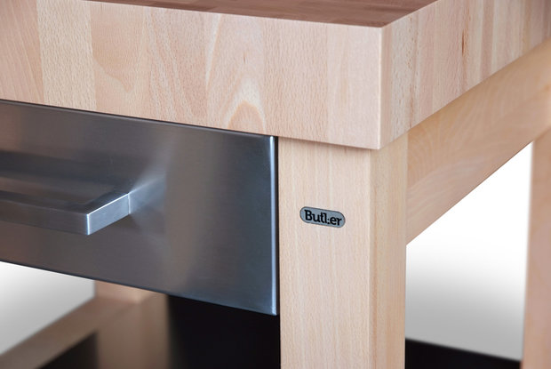 Butler keukentrolley: direct inzetbaar keukenmeubel van massief hout Butler keukentrolley: direct inzetbaar keukenmeubel van massief hout