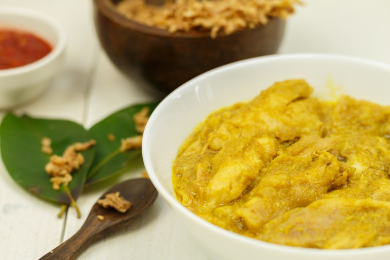 Kip in Kokossaus maken met de Magimix Cook Expert: Opor Ajam recept