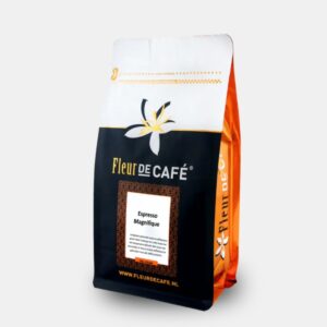 Fleur de Cafe Espresso Magnifique melange koffiebonen - 500 gram Fleur de Cafe Espresso Magnifique melange koffiebonen - 500 gram